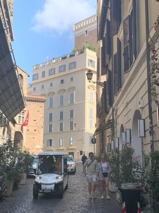 Casa Claudia ~ Rione Monti-Colosseo Rome Exterior photo